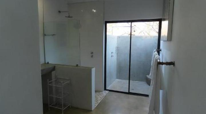 Sunset Lodge & Safaris