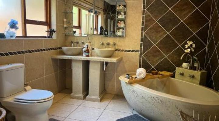 Map's View Guesthouse