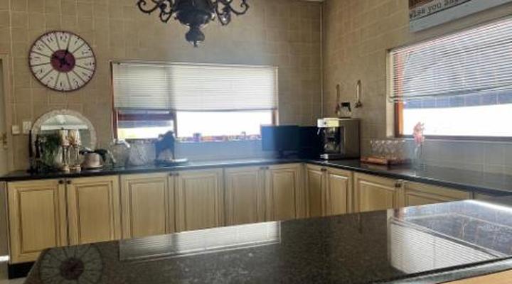 Map's View Guesthouse