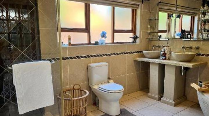 Map's View Guesthouse