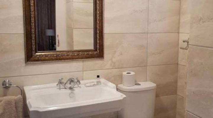 Uniondale Manor Guesthouse