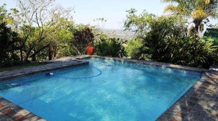Viewpoint Lodge & Safari Tours