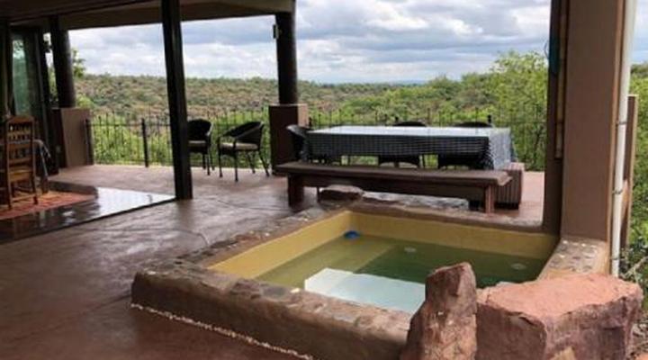 Leopards Rock Bush Boutique