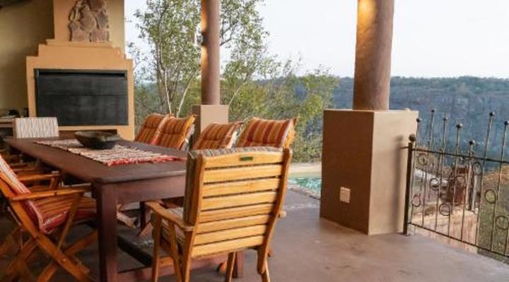 Leopards Rock Bush Boutique