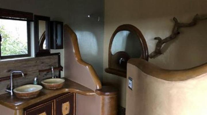 Leopards Rock Bush Boutique