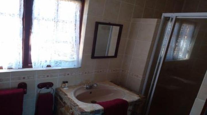 The Kingfisher Country Cottages & Trout Lodge