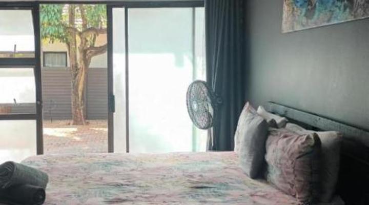 8 Soenie Avenue Self-Catering