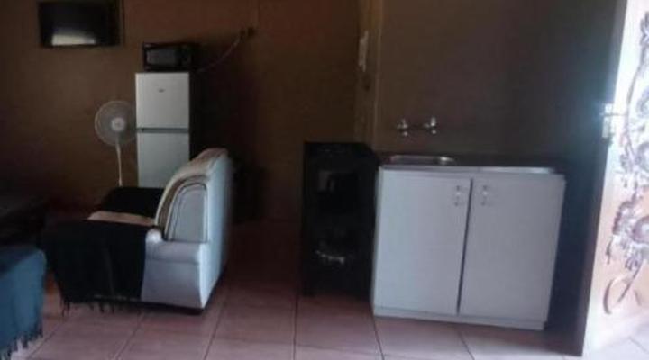 8 Soenie Avenue Self-Catering