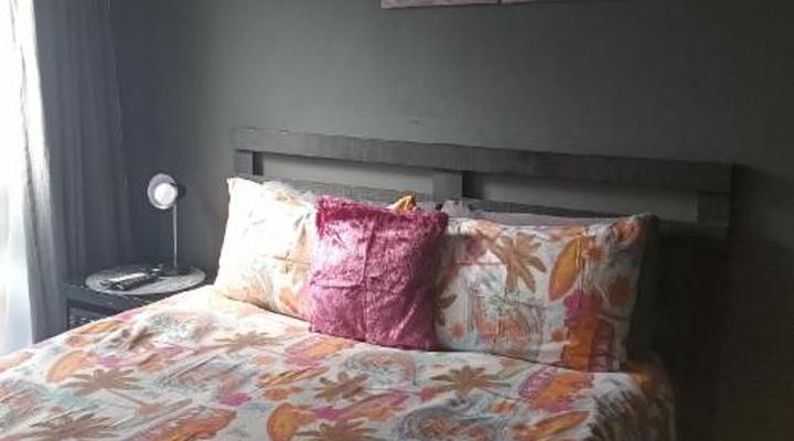 8 Soenie Avenue Self-Catering