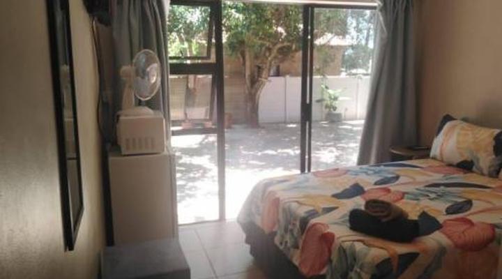 8 Soenie Avenue Self-Catering