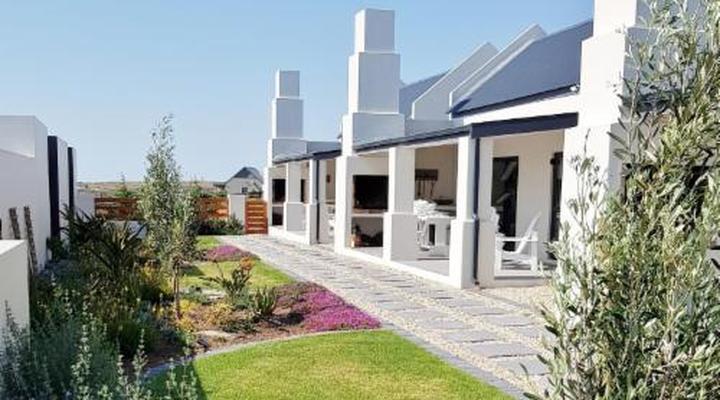 Three Feathers Cottages