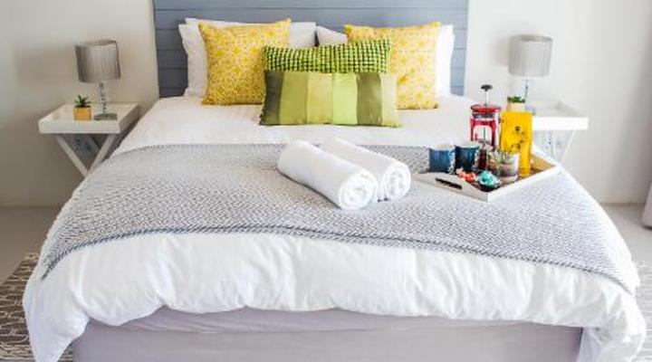 Three Feathers Cottages