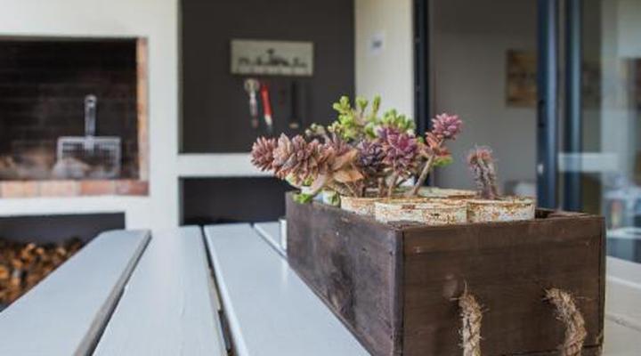 Three Feathers Cottages