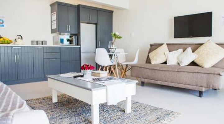 Three Feathers Cottages