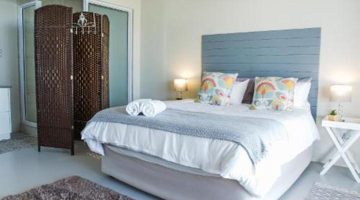 Three Feathers Cottages