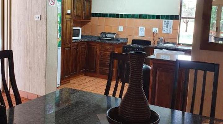 Ekuthuleni River Front Chalet Hoedspruit