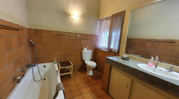 Ekuthuleni River Front Chalet Hoedspruit