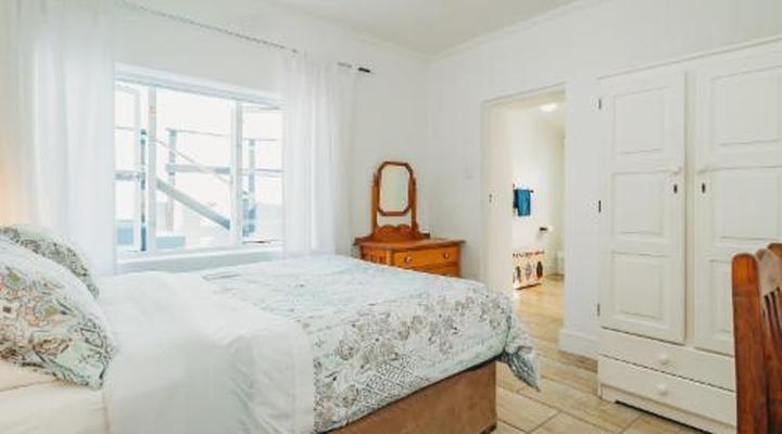 Silver Spray Beach Accommodation