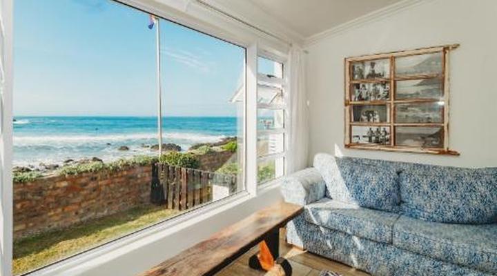 Silver Spray Beach Accommodation