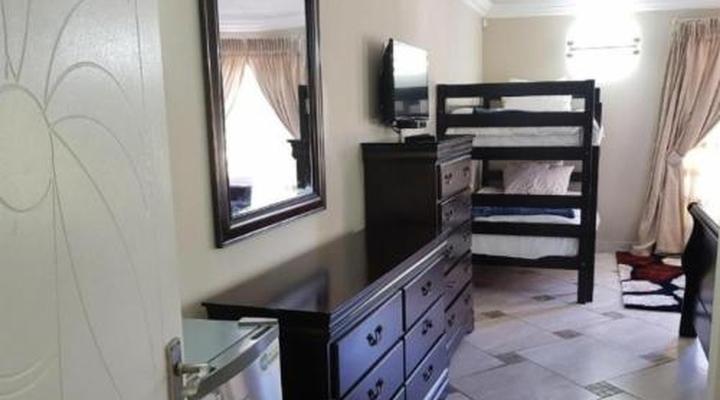 Falling Waters Guest Lodge