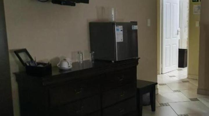 Falling Waters Guest Lodge