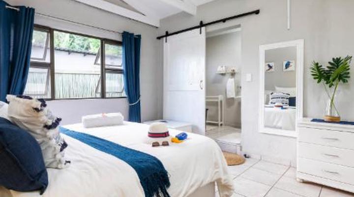 Kingfisher Lakeside Retreat