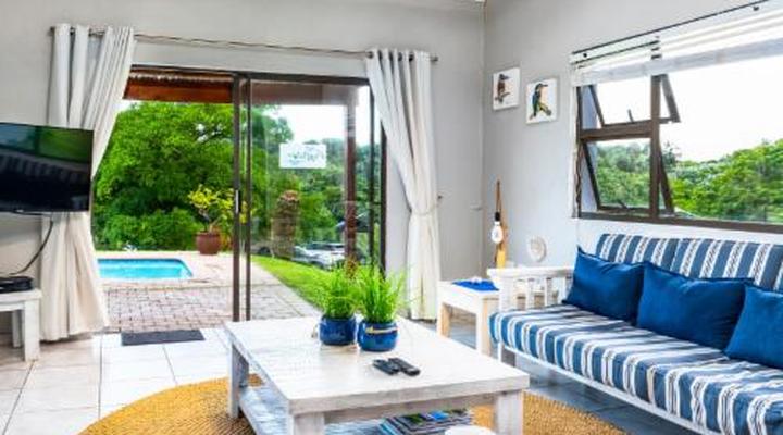 Kingfisher Lakeside Retreat