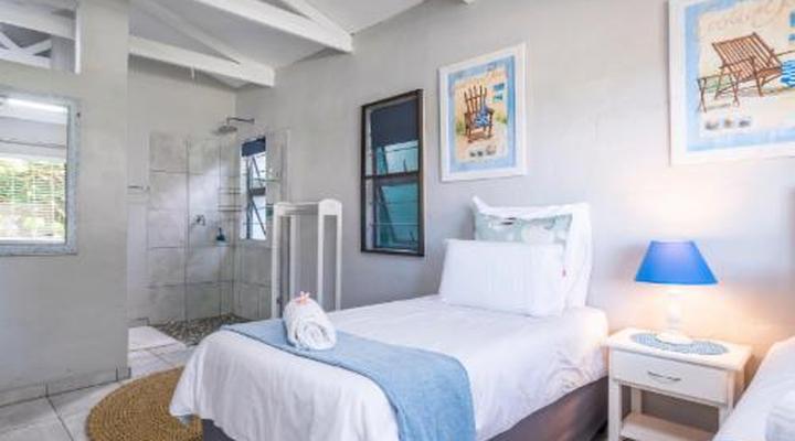 Kingfisher Lakeside Retreat