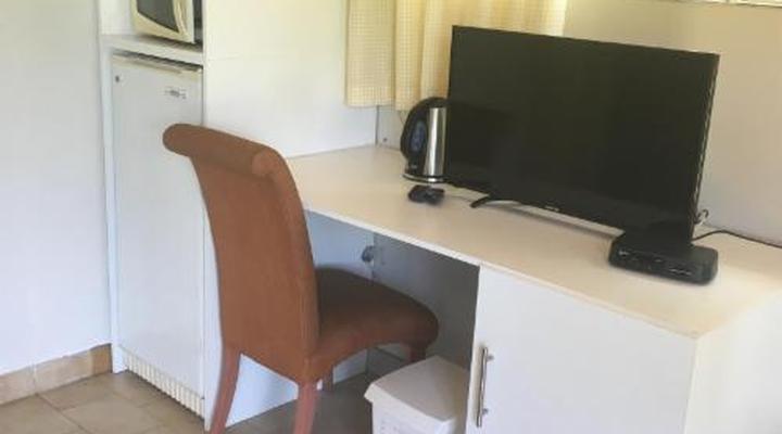 At The Rocks Country Estate