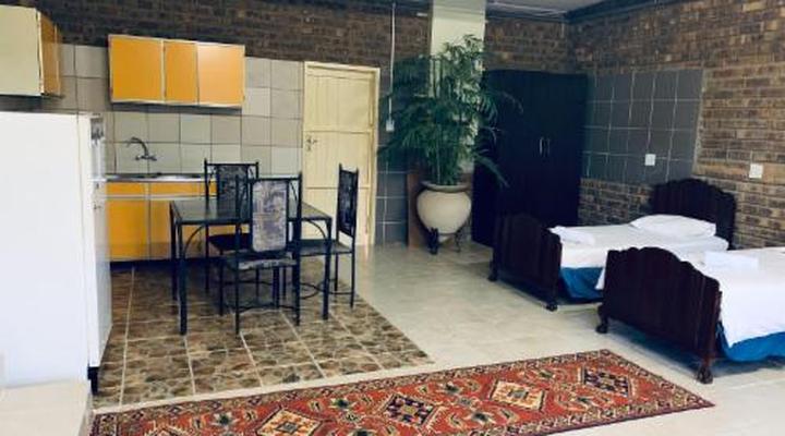 At The Rocks Country Estate