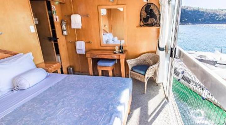 Shayamanzi Houseboats