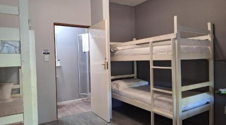  Pili Pili Beach Cabanas