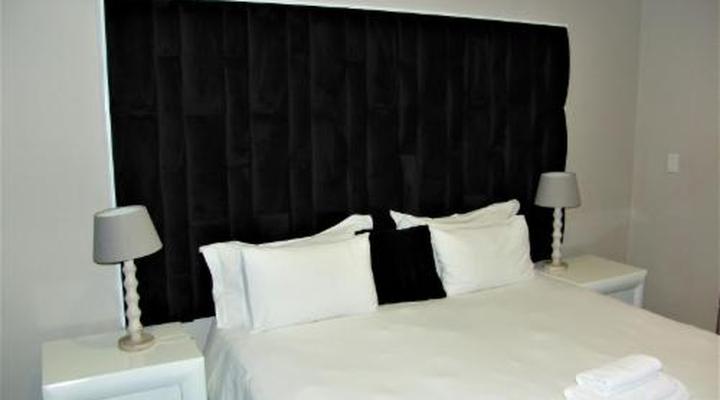 African Moon Corporate House