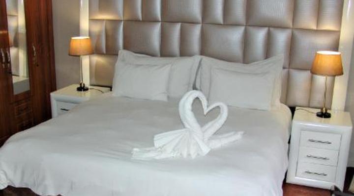 African Moon Corporate House