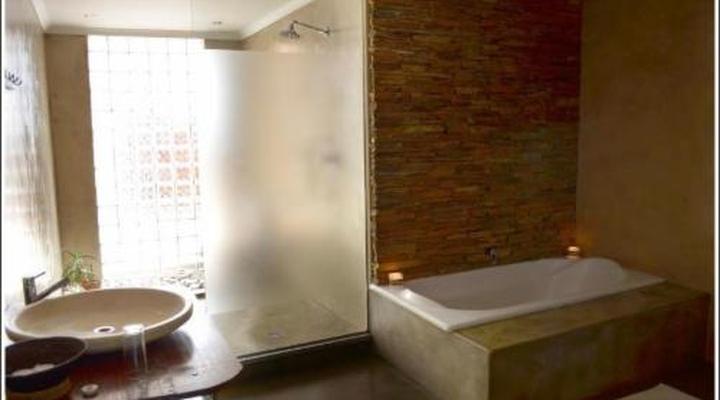 African Moon Corporate House