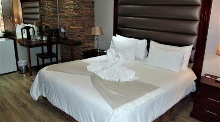 African Moon Corporate House