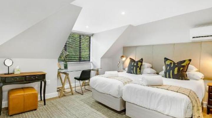 30 on Whites Guesthouse