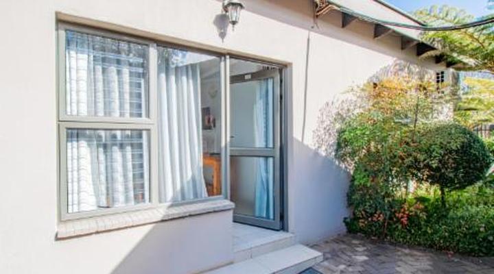 Glen Maine Guest House & Self Catering