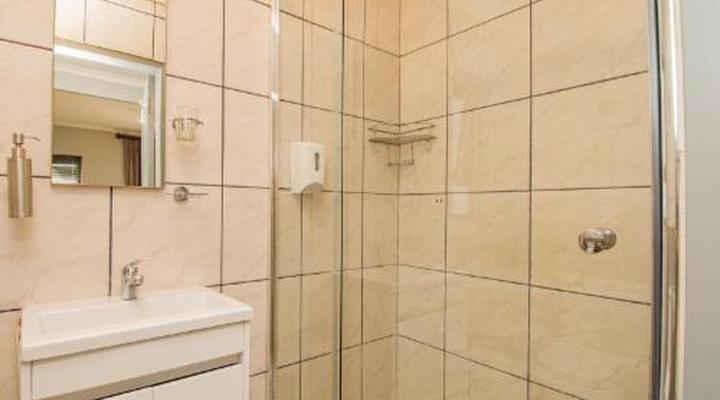 Glen Maine Guest House & Self Catering