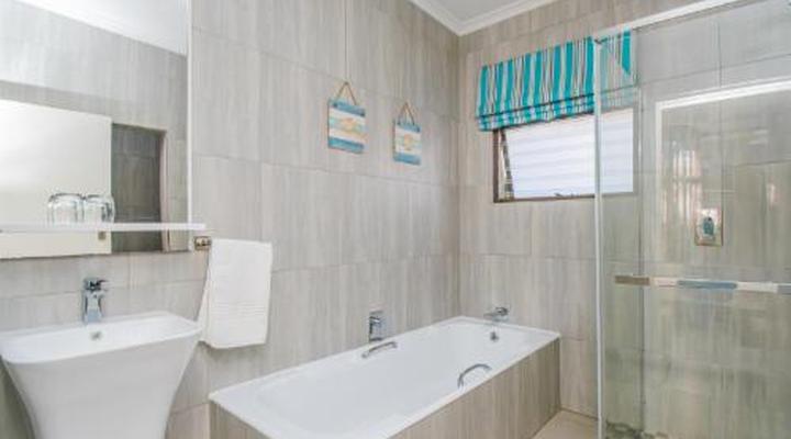 Glen Maine Guest House & Self Catering