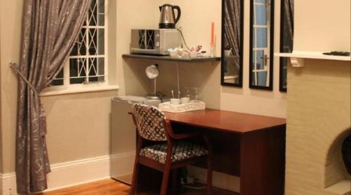 Tranquil House B&B @ 10 Berry Street