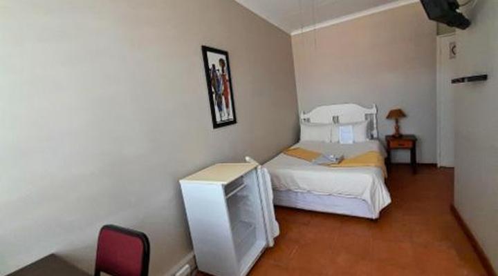 Acorn Lodge & Skydeck Sunset Café