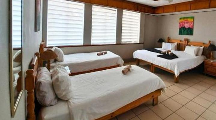 Acorn Lodge & Skydeck Sunset Café