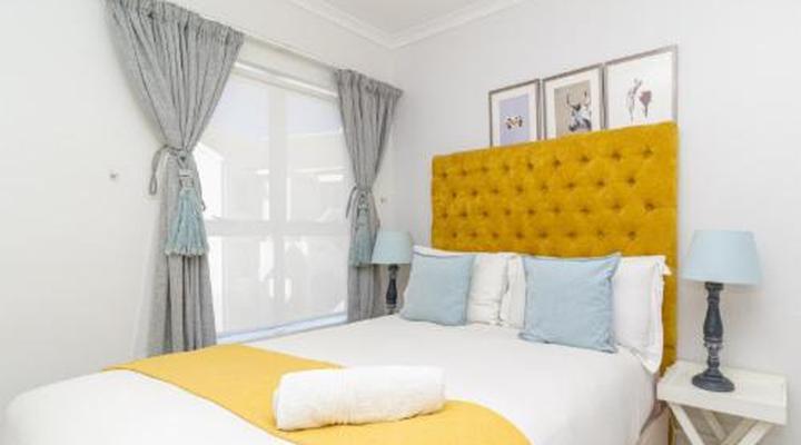 Modern Seaview Apartment