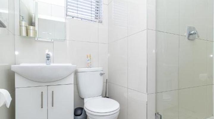 Modern Seaview Apartment