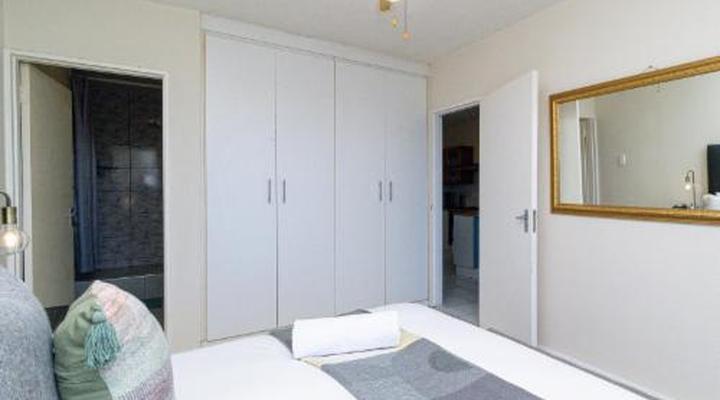 Modern Seaview Apartment