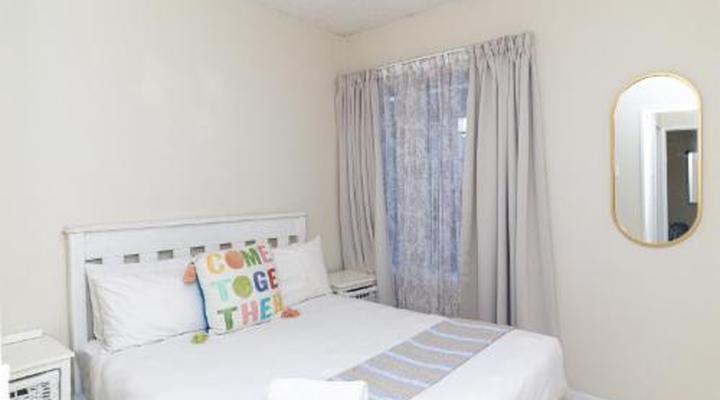 Modern Seaview Apartment