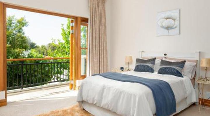 Thomson's Accommodation