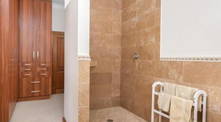 Thomson's Accommodation