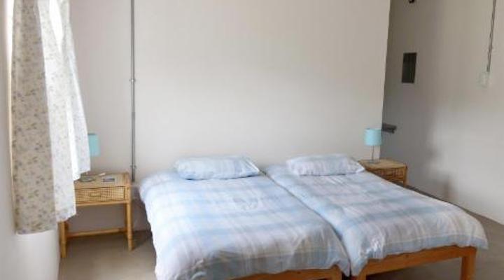 De Bos Backpackers& Camping